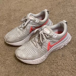Nike React Infinity Run Flyknit 2 size 7.5